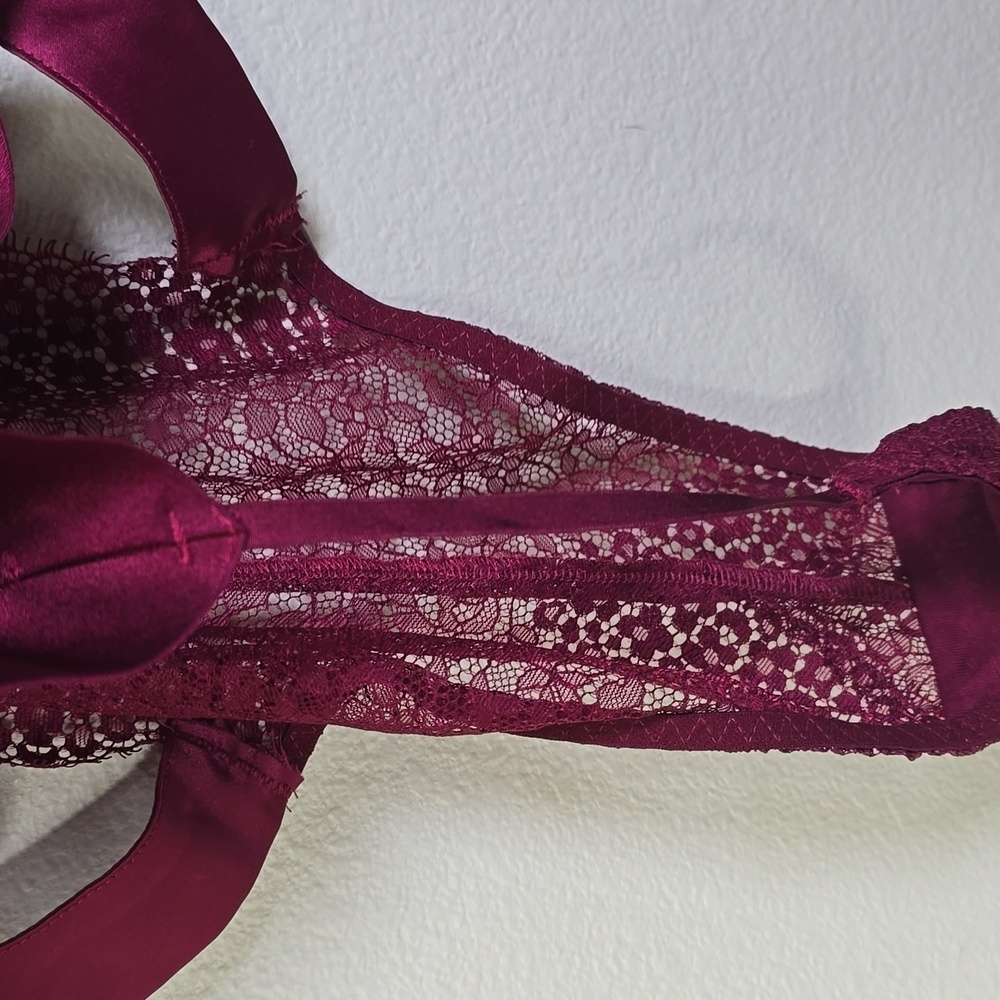 Victoria's Secret Banded Plunge Teddy Size Large NWOT. - Picture 11 of 11